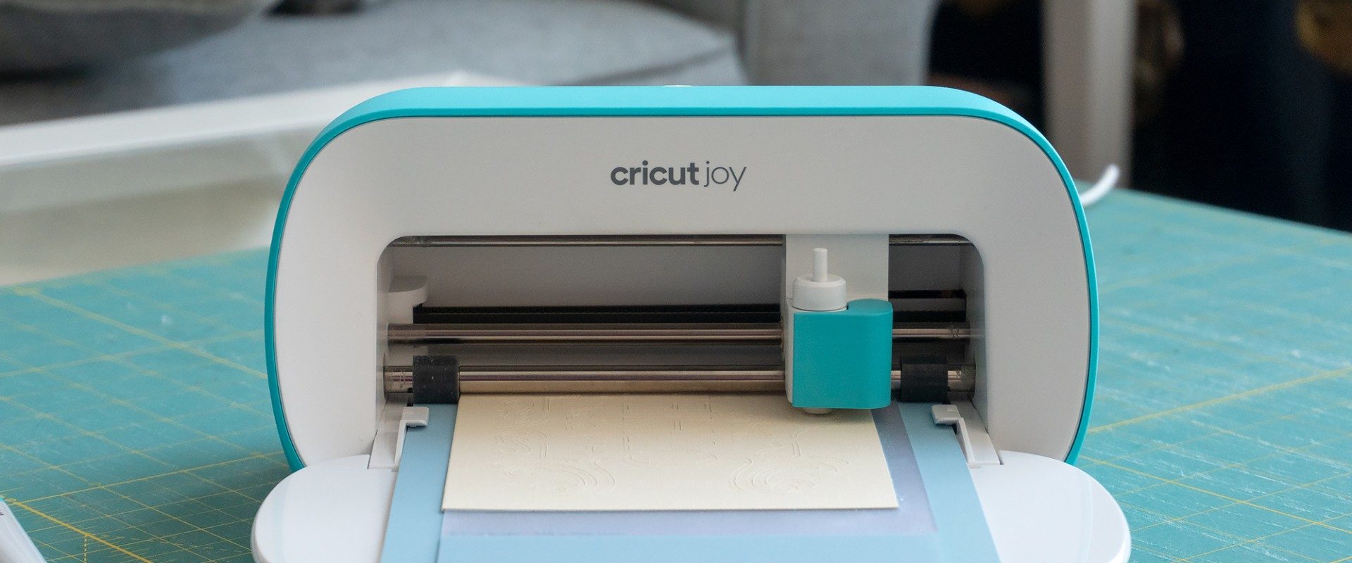 https://wpdev.mitmore.com/https-www-melnyc-com-who-owns-cricut/